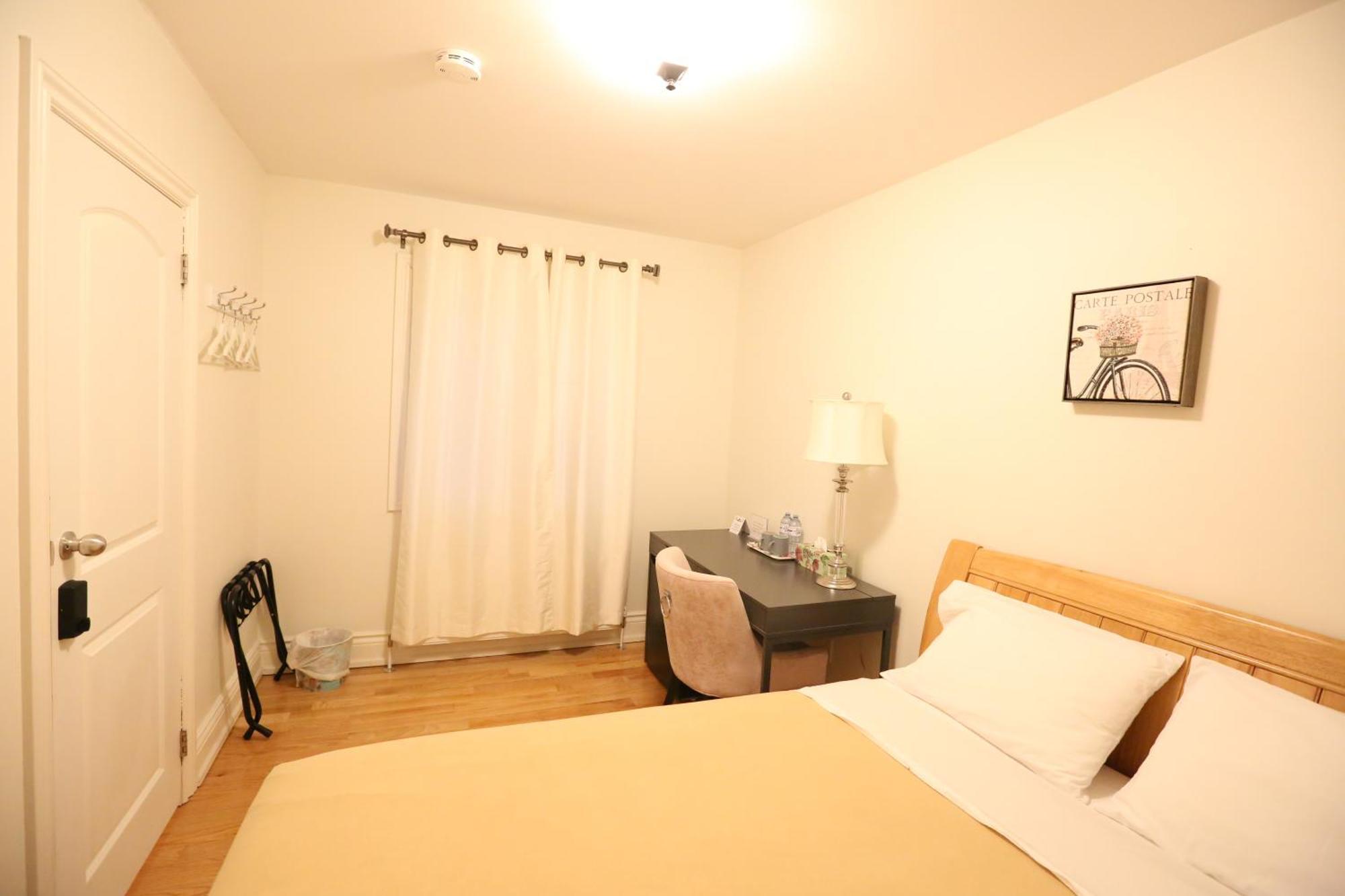 Bed and Breakfast Xiao Wang Торонто Экстерьер фото
